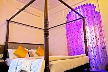 בית מלון כפרי Rang Sagar Haveli