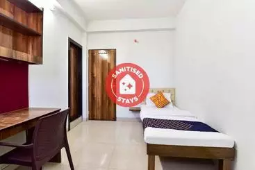 Hotelli Spot On 76981 Shri Ganga Residency