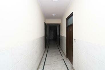 호텔 Oyo 29742  Seva & Restaurant