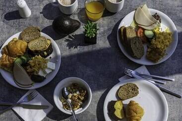 Otel Xenos Kamara Beach