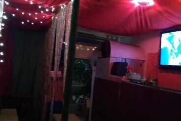 Hotel Backpacker Guest Home