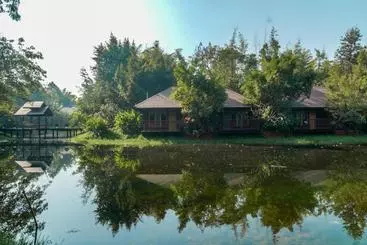 Hotel Inle Resort & Spa