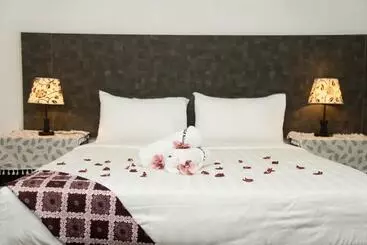 Hotel Putera Island Resort