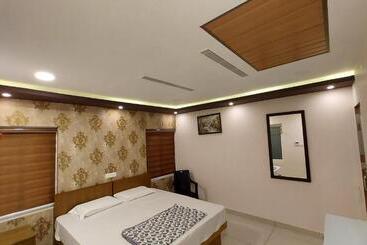 Lägenhetshotell Majestic Inn