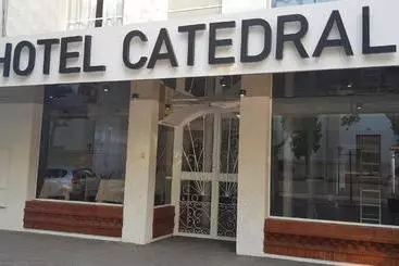 ホテル Catedral San Rafael