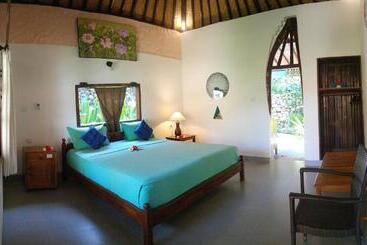 Отель 1000 Dream Bungalow