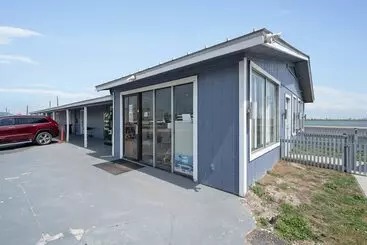 ホテル Oyo  Rockport Bay View