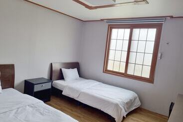 モーテル Charlie Hotel Jeju