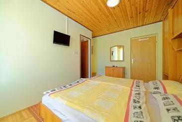 ペンション Rooms Milica Palit