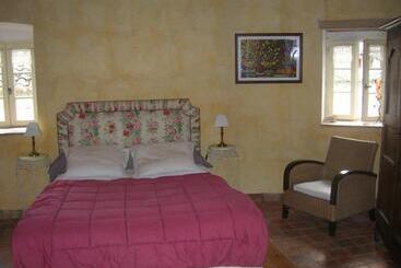 Bed and Breakfast Domaine De Peyre Brune