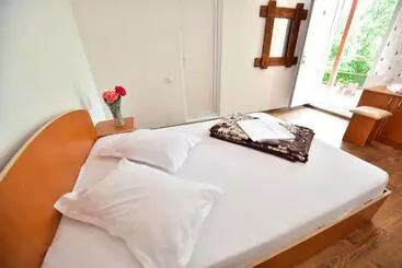 Pensió Vila Maya