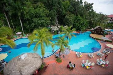 בית מלון כפרי Aseania Resort Langkawi