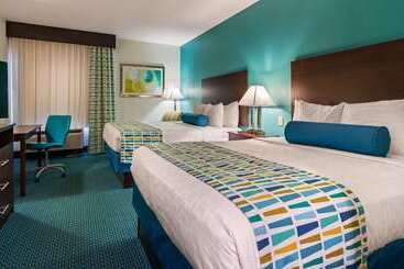 בית מלון כפרי Best Western Plus Blue Angel Inn