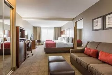 Отель Comfort Suites Victorville Hesperia