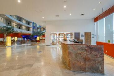 ホテル Camino Real Pachuca