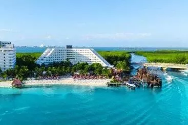 Lomakeskus Grand Oasis Palm