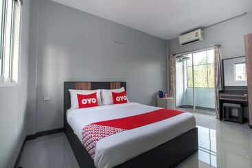 هتل Apartment Khunpu By Oyo Rooms