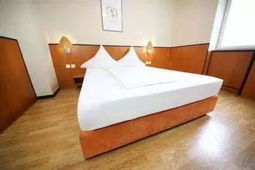 Отель Europa Offenbach