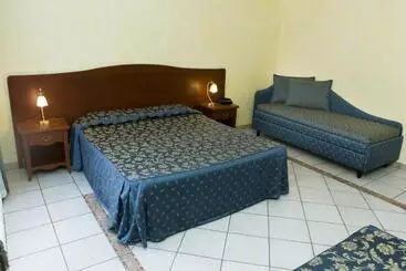 酒店 Residence Alberghiero Eolie