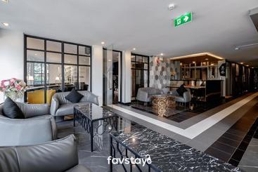 Chezzotel Pattaya  & Residence