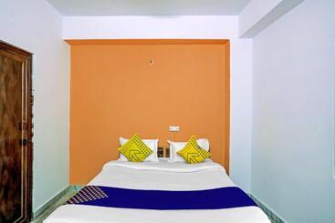 Spot On Raj Hotel Vip Near Worlds Of Wonder