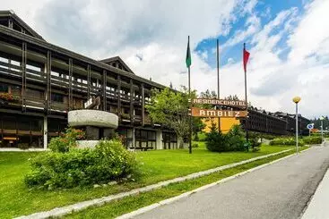 Hotel Ambiez Residence