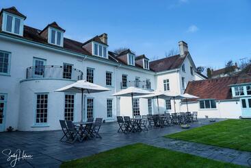 Hotel Croydon Hall