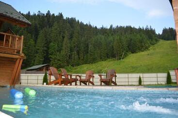 Hotel Khatky Ruslany
