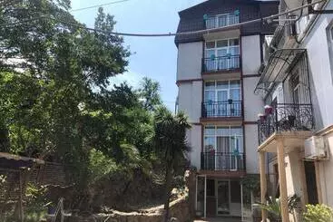 پانسیون Irakli Guest House