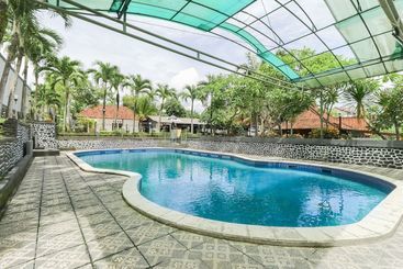 בית מלון כפרי Made Bali