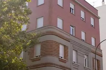 هتل 4c Puerta Europa