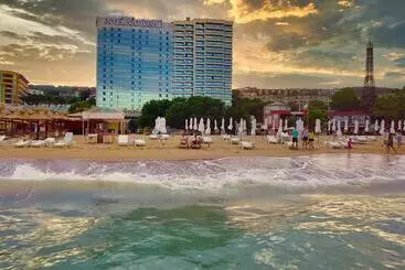International Hotel Casino & Tower Suites