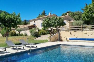 צימר Mas De La Lance