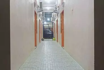Hotel Oyo 90111 Almeerah Homestay Syariah