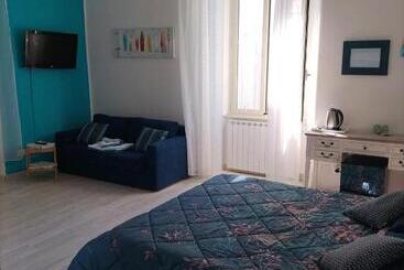 تختخواب و صبحانه Maison De Revel