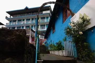 Hostel Triangle Folks, Mcleodganj