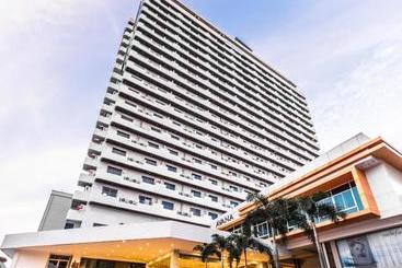 Avana Hotel And Convention Centre