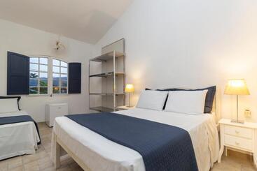 Pension (Hôtel basse catégorie) Pousada Casa Dos Autores