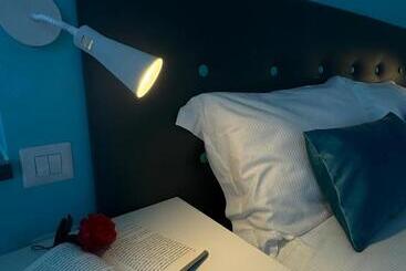 アパートホテル Pharus Miseni Suites And Rooms