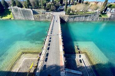 تختخواب و صبحانه Mincio Relais