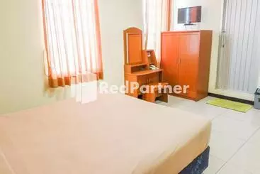 Grand Kembar Hotel Mitra Reddoorz