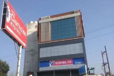 Otel Aakriti Clarks Inn Express