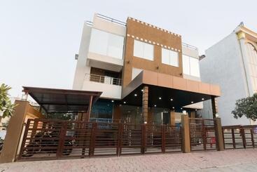 Otel O The Maharaja Inn