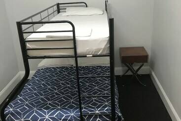 בית מלון כפרי Home Backpackers