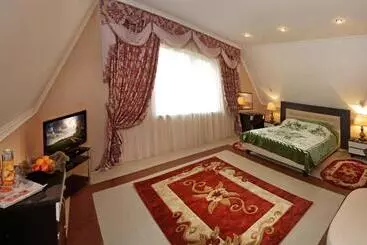 Hotel гранд алексік