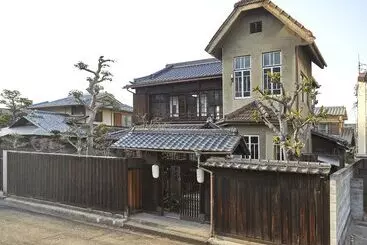 Tsumugiya Ryokan