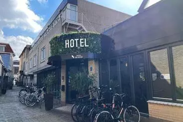 Hôtel De Duif Lisse   Keukenhof