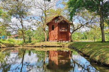 کلبه Cabaña Del Lago Fortuna