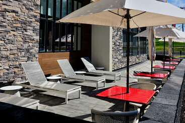 Отель Hilton Garden Inn Bel Air