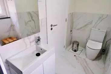 Mid Atlantic Boutique Hostel